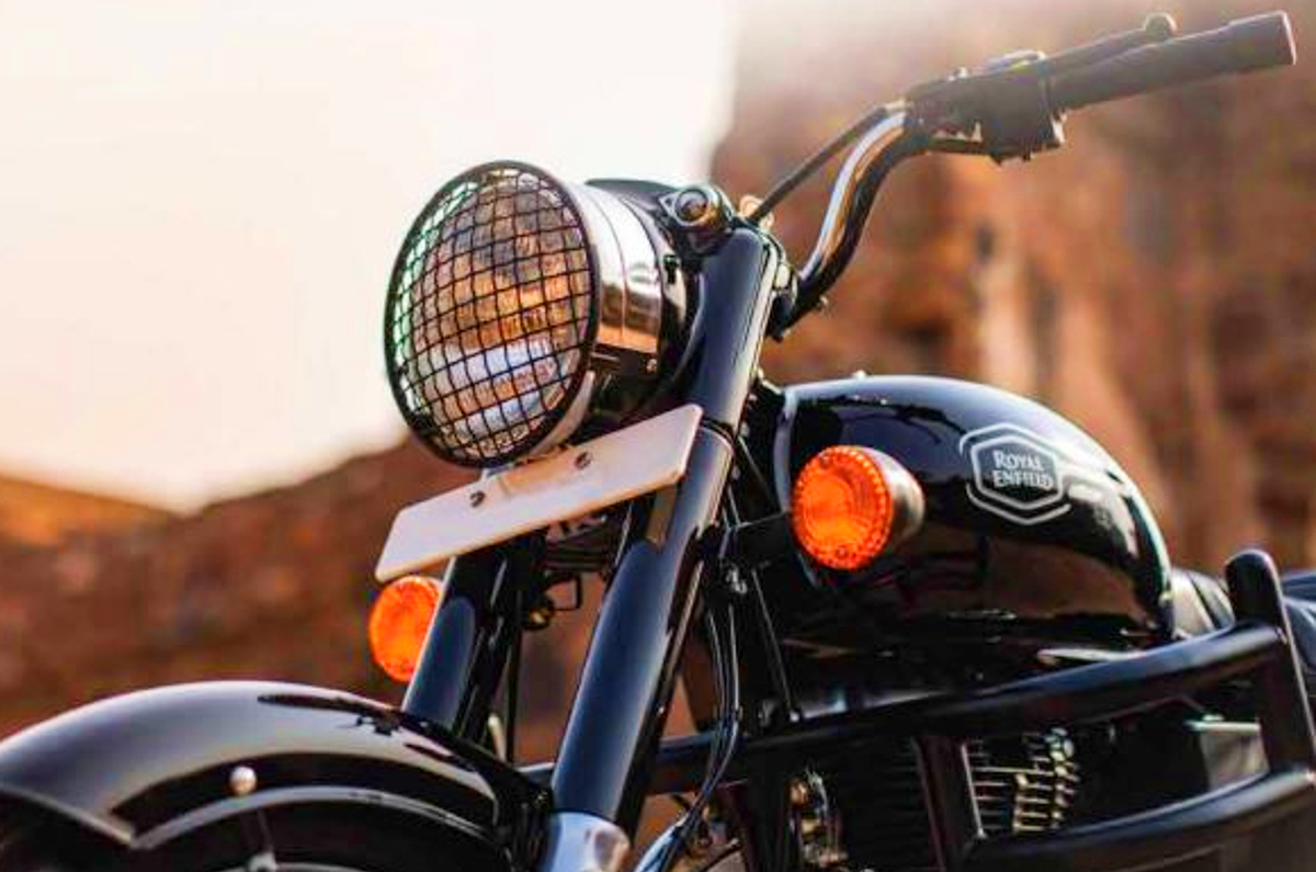 Royal Enfield Bullet price, variants, colours, J-platform engine.